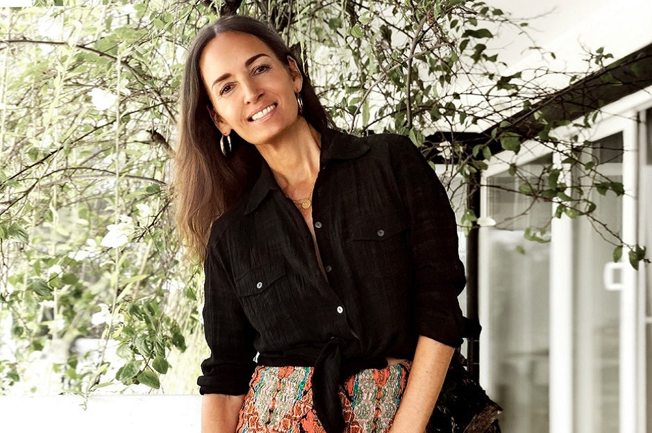Gail Elliott: Asks You To Shirt Up