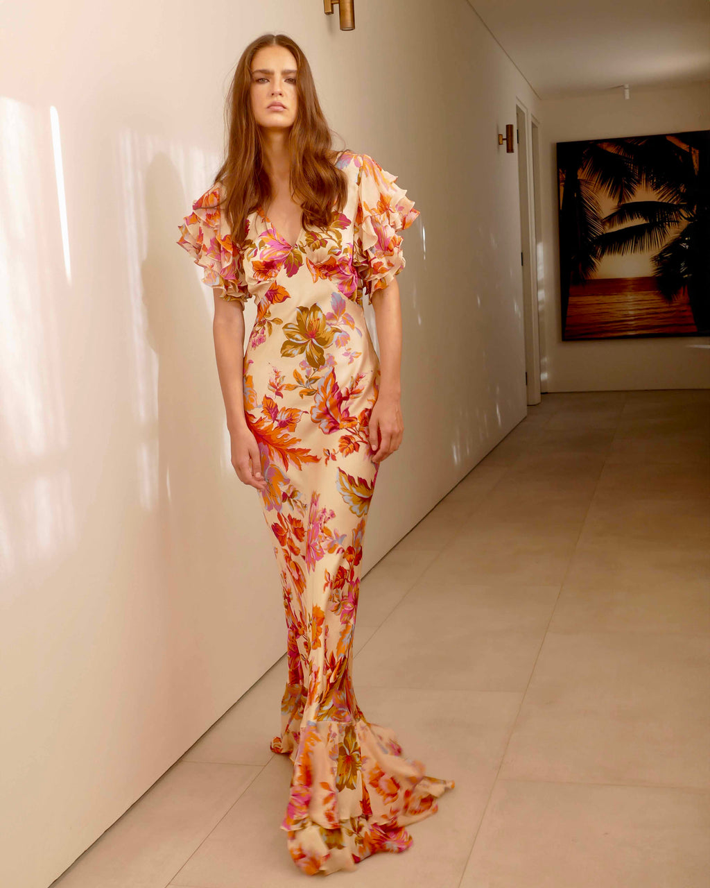 Model is 178cm / 5' foot 10" inches in height and wears a size S
