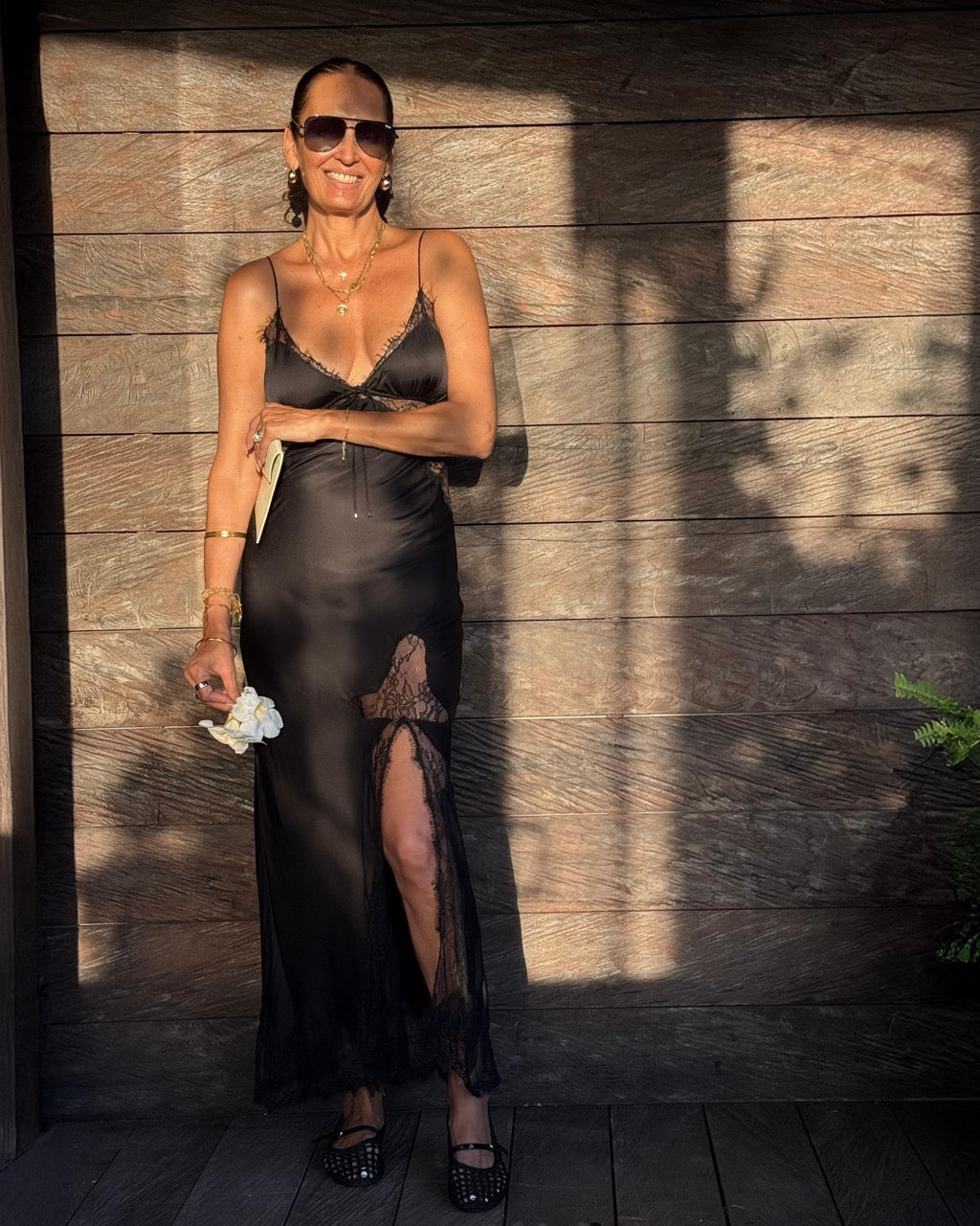 Model is 178cm / 5' foot 10" inches in height and wears a size S