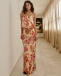 Model is 176cm / 5'9” inches in height and wears a size XS.