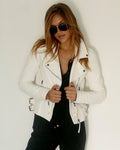 Model is 178cm / 5' foot 10" inches in height and wears a size S