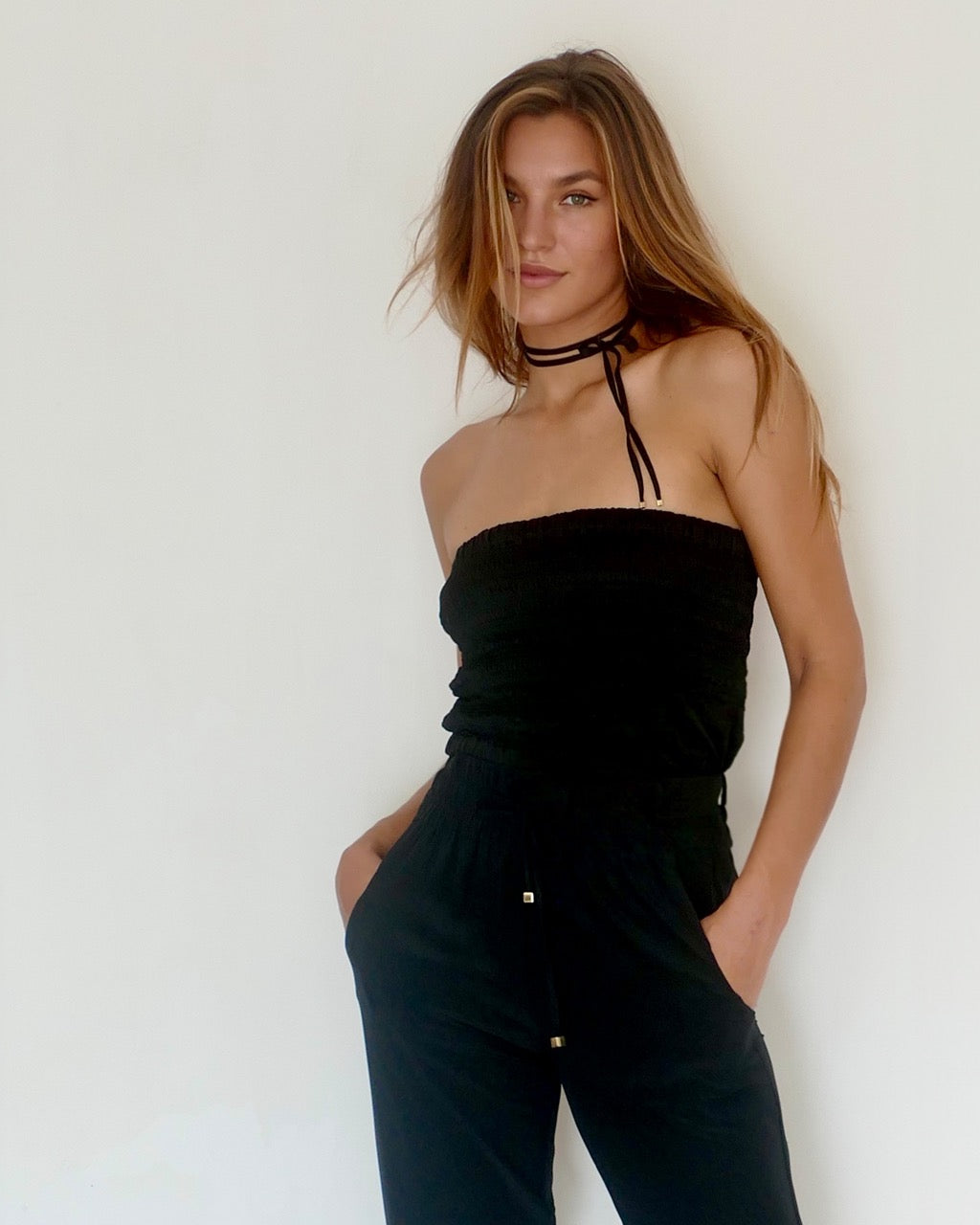 Model is 175cm / 5'9" inches in height and is wearing a size S