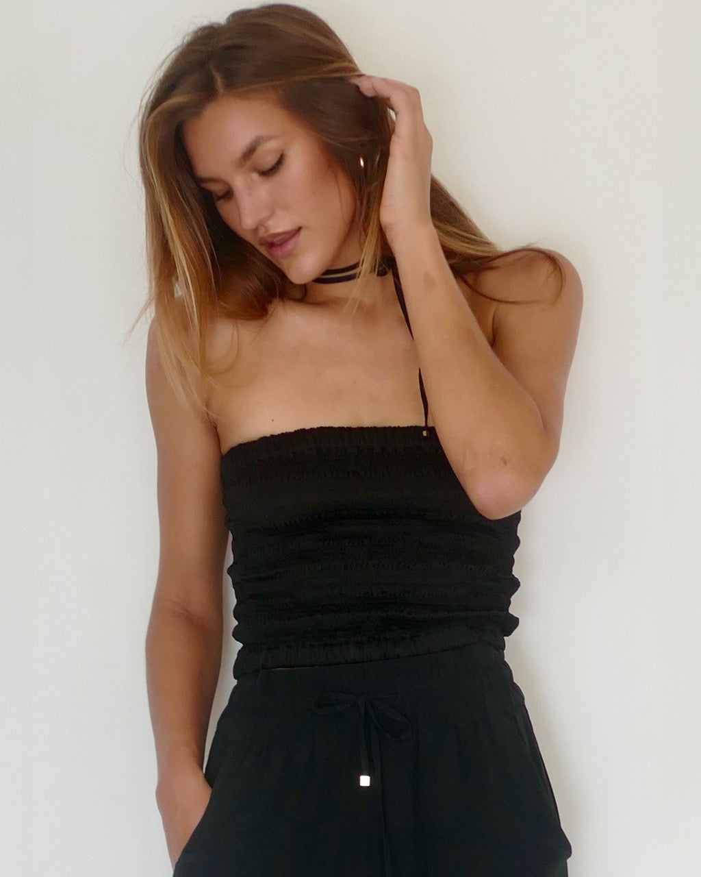 Model is 175cm / 5'9" inches in height and is wearing a size S