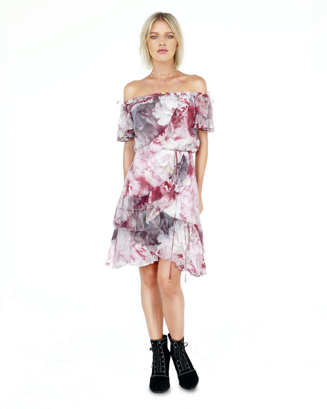 Model is 178 cm / 5' foot 10" inches&nbsp; in height and is wearing a size XS