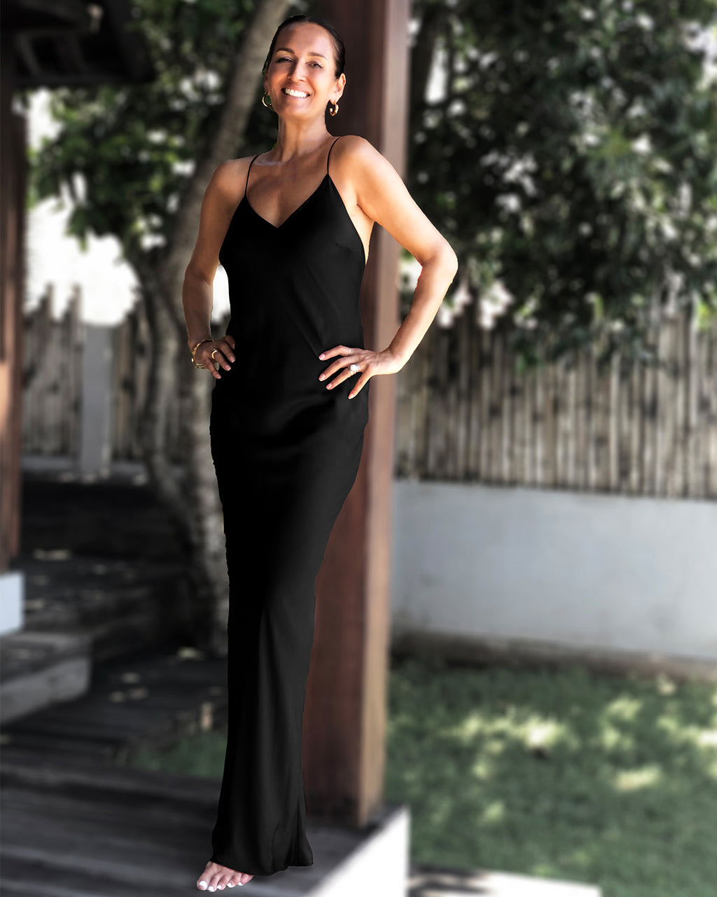 Model is 178cm / 5' foot 10" inches in height and is wearing a size S