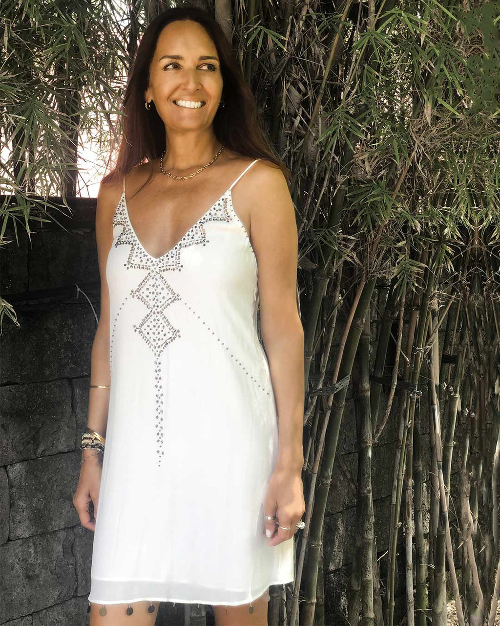 Model is 178cm / 5' foot 10" inches in height and wears a size S